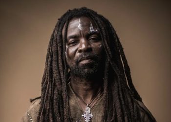 Rocky Dawuni Counsels Rising Artistes To Stay Humble In Order To Achieve Greatness. 