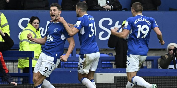 EPL: Everton Defeat Arsenal 1-0 On Jorginho’s Debut 
