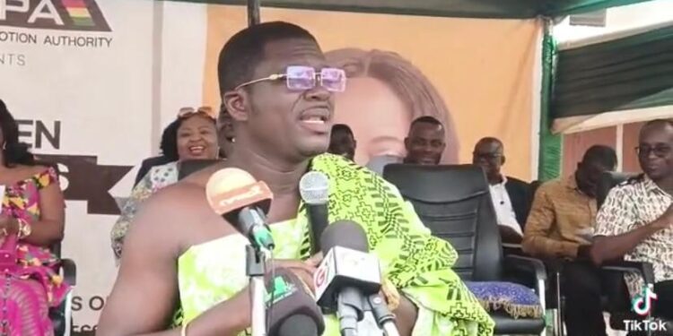 Do Men Work At ‘School Feeding’? — Chief Queries As He Entreats Young Women To Work Hard [Video]