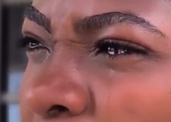 Lady Disappointedly Angry as Man Who Pursued Her for a Year Gives Up, Moves to Her Friend