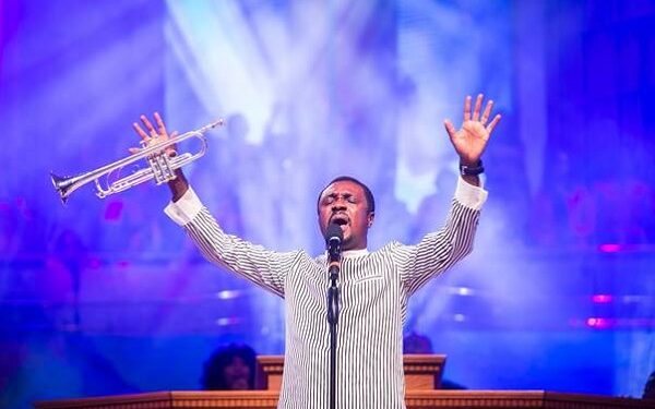 Nathaniel Bassey Urges Ghanaian Gospel Artists to Sing in English for Global Impact