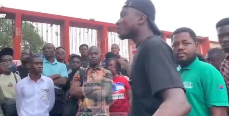 Aggrieved Teachers Besiege GES Headquarters Over Salary and Staff ID Issues