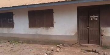 Bono: Teachers abandon school following the death of headteacher and one other teacher amid alleged curse by student
