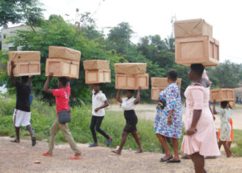 GES Cautions HeadMasters, Directs SHS to Accommodate Students With Metal Trunks, Wooden Chop Boxes